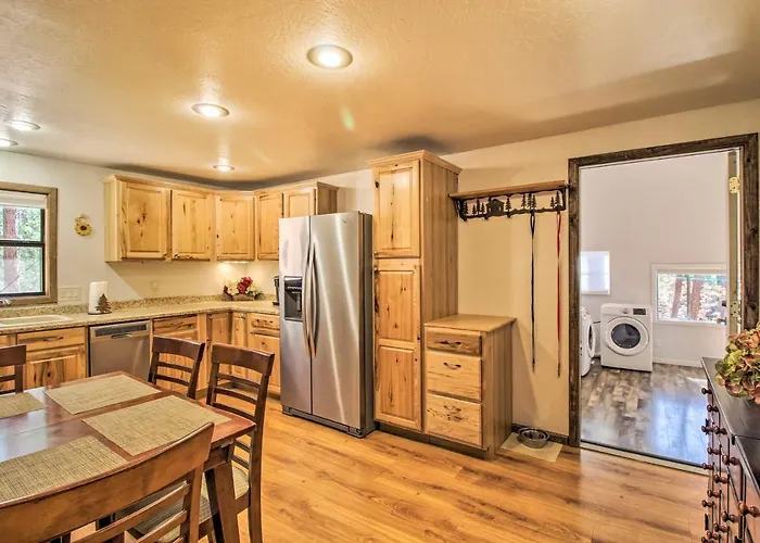 Deck & Grill: Pet-friendly Lakeside Holiday home Pinetop-Lakeside