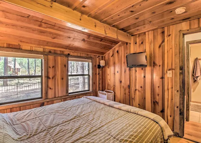 Deck & Grill: Pet-friendly Lakeside Holiday home